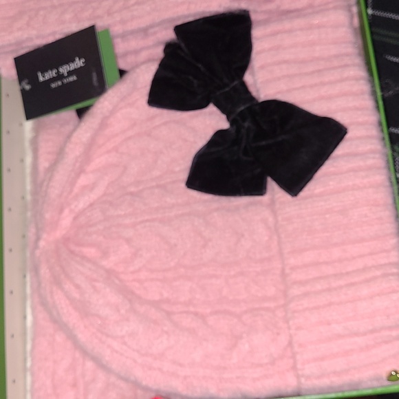 KATE SPADE 3pc Pink Knit Hat Scarf & Gloves Set with Black Bows - Picture 12 of 13